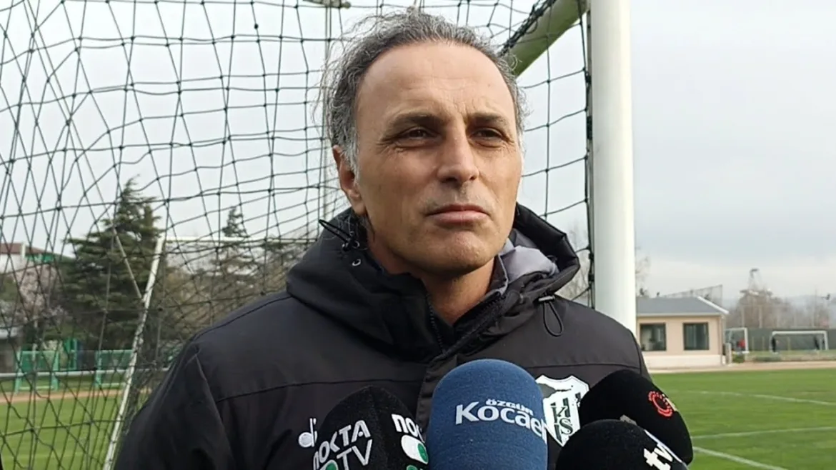 Kocaelispor Teknik Direktörü Mustafa Gürsel, Gençlerbirliği maçı öncesi konuştu 12 Mart 2024 | Özgür Kocaeli