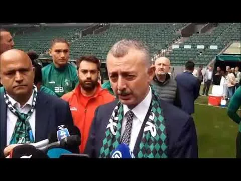 Tahir Büyükakın Kocaelisporlu futbolculara söz verdi, “Süper lige çıkın sizi mutlu edelim” 9 Mayıs 2024 | Bugün Kocaeli