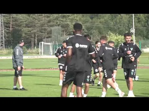 Aaron Appindangoye Kocaelispor’a Katıldı! Yeşil-Siyahlılar Düzce’de Hazırlıklarını Hızlandırıyor! 11 Temmuz 2024 | Bugün Kocaeli