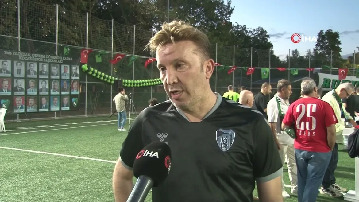 Kocaelispor’un efsaneleri 25 yıl sonra bir araya geldiler 18 Ağustos 2024 | Ajansspor