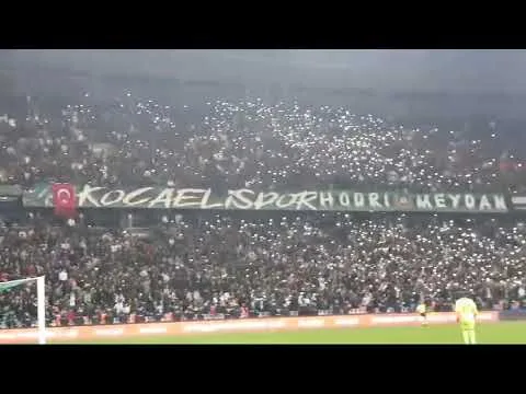 Kocaelispor taraftarlarından Meksika Dalgası şovu 8 Şubat 2025 | Kocaeli Gazetesi